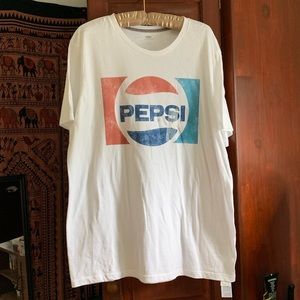 Old Navy Pepsi t-shirt